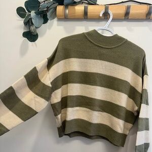 H&M sweater - Green/beige - size medium
